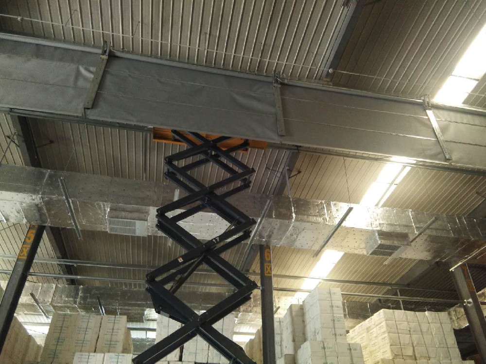 濟南固定式柔性擋煙垂壁